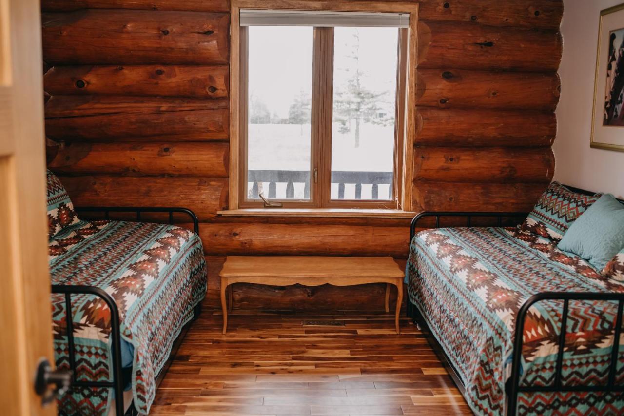 The Lodge At Lakeshore Belle River Luaran gambar